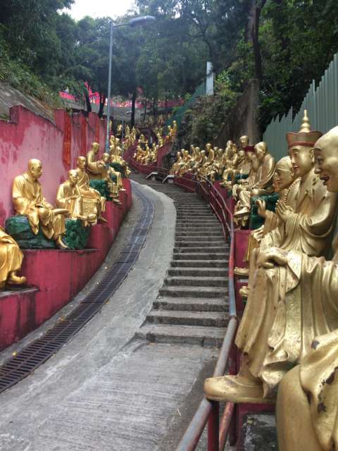 10.000 Buddhas Monastery