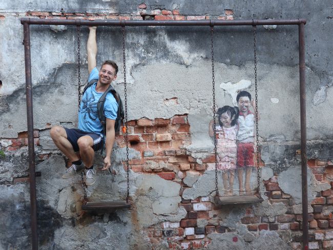 Street Art and a bit of history in George Town :) (Day 127 of the world tour)