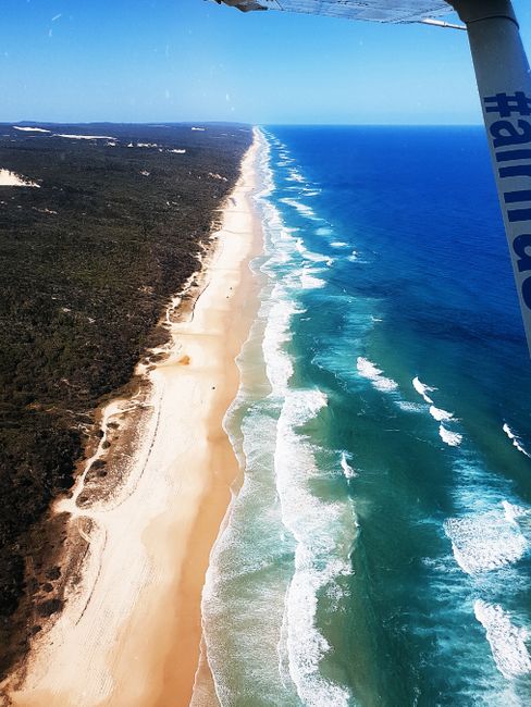 Beach of Fraser Island from above