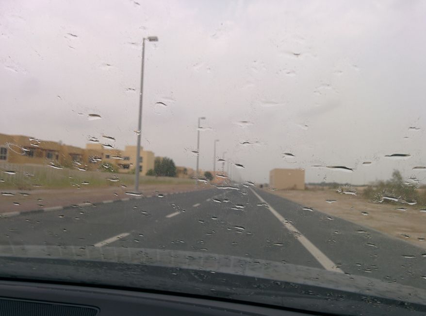 Regen in Abu Dhabi!?