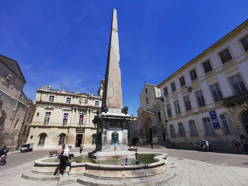 Arles and Frontignan Plage