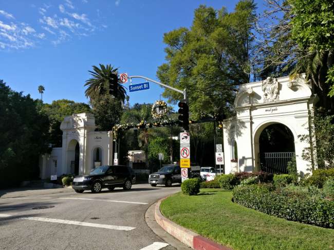 Beverly Hills Entrance Gate