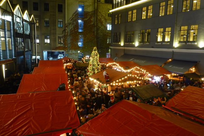 Der Weihnachtsmarkt vom Zeitgeist Restaurant.