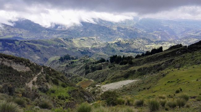 Ecuador - of theft, hippie communes, and a volcano.