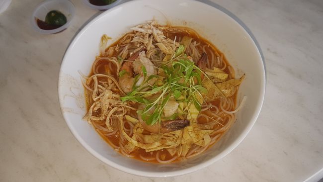 On 17.12.2018, we had the traditional Laksa with noodles and shrimp for breakfast. 