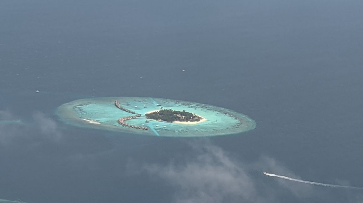 Malediven Tag 16 - „Choukouriya & Vakivani!“ und ein Platz auf dem Pilotensitz