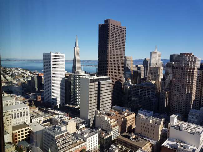 Från 36:e våningen på vårt hotell har du denna fantastiska allroundutsikt över San Francisco