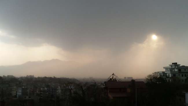 Regenwolken in Kathmandu