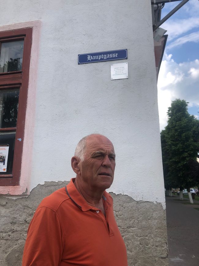 German street signs in Hatzfeld