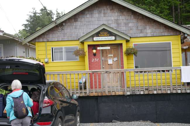 Tofino Travellers Guesthouse