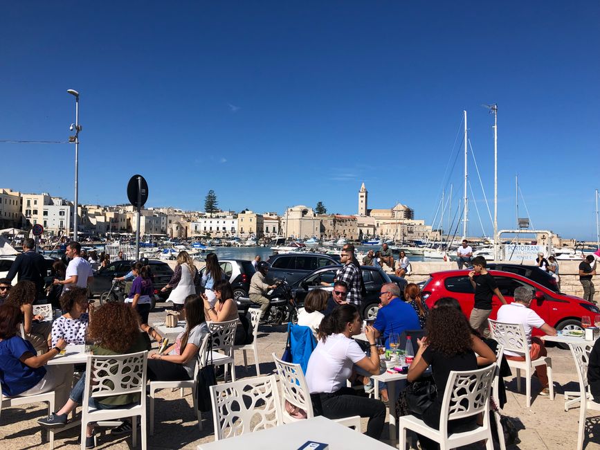 Hafen in Trani