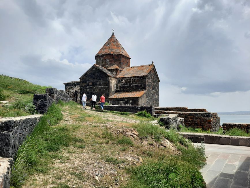 Tag 18 Armenien - Harghatsin, Goshavank, Sevanavank und Jerewan