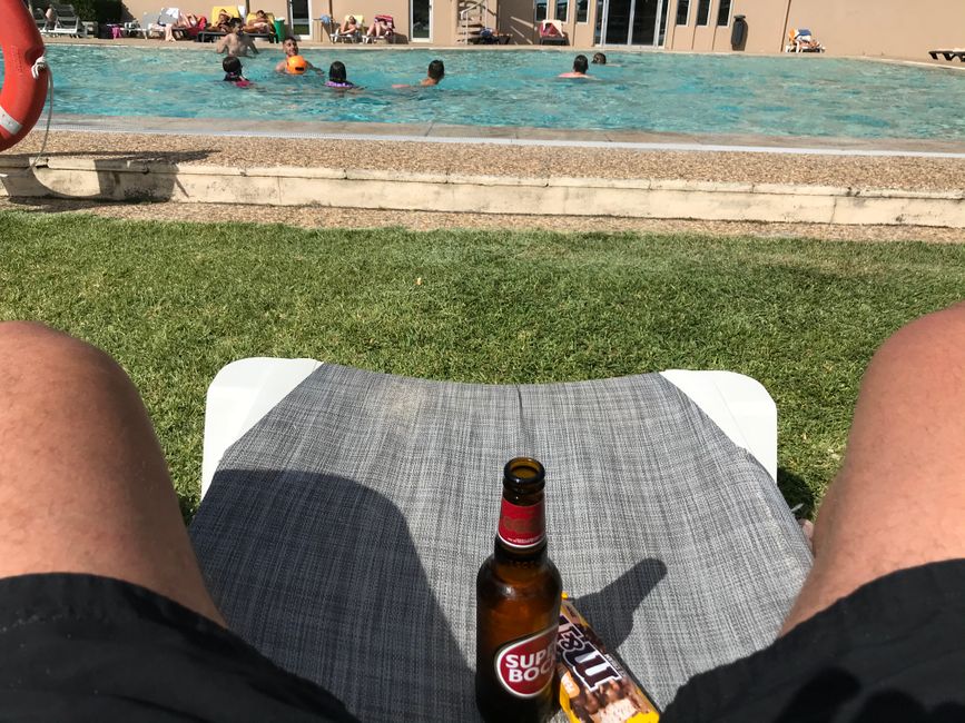 Le doy a Super Bock en la piscina la sexta oportunidad