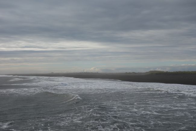 La plage de sable noir