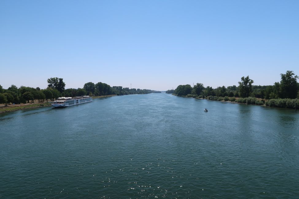 Mal wieder der Rhein