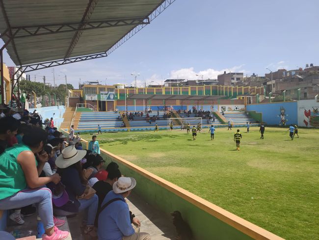 Zeugen eines peruanischen Fußballmatches geworden