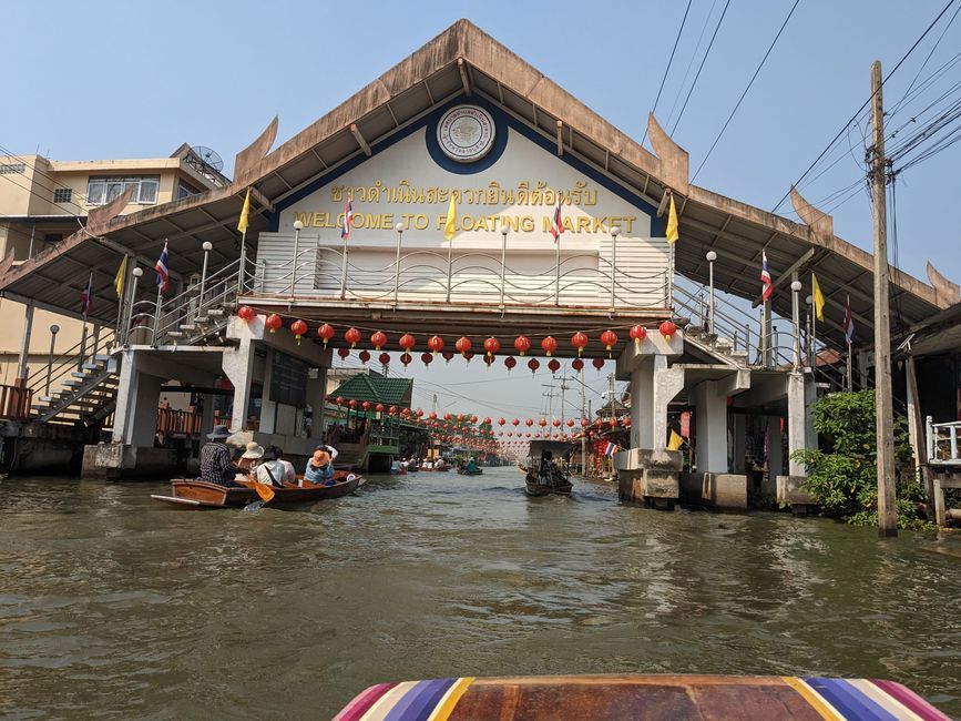 Willkommen beim floating market 