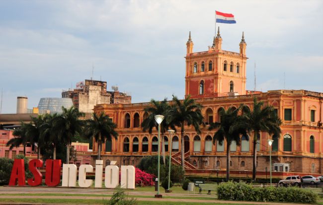 Seat of the government - Palacio Lopez