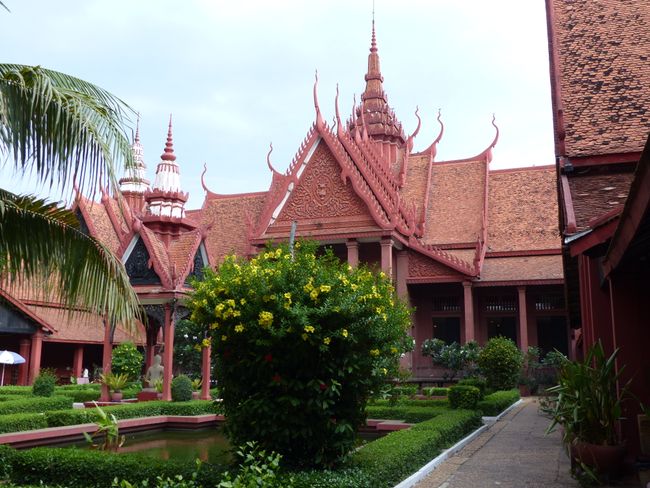 Phnom Penh ist die Reise wert