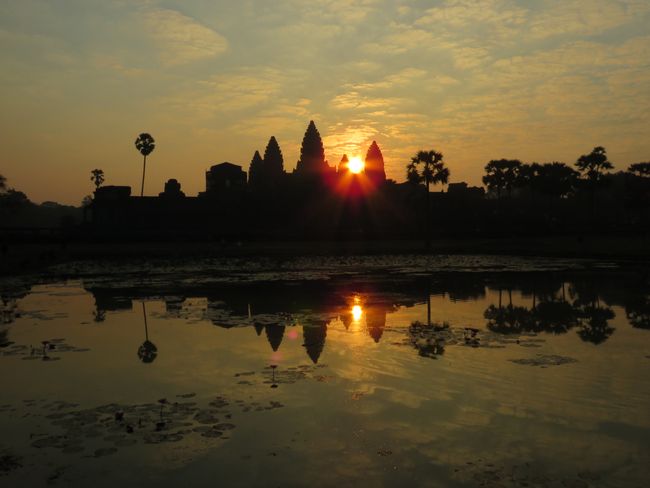 Sonnenaufgang am berühmtesten Tempel der Welt