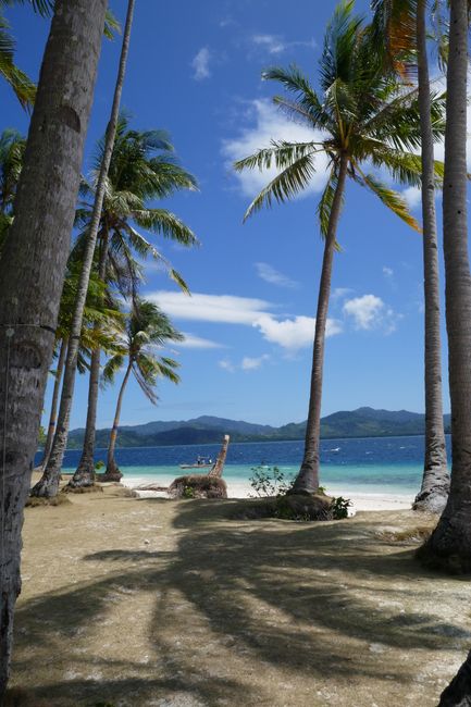 Philippines: paradise beaches and hammock time