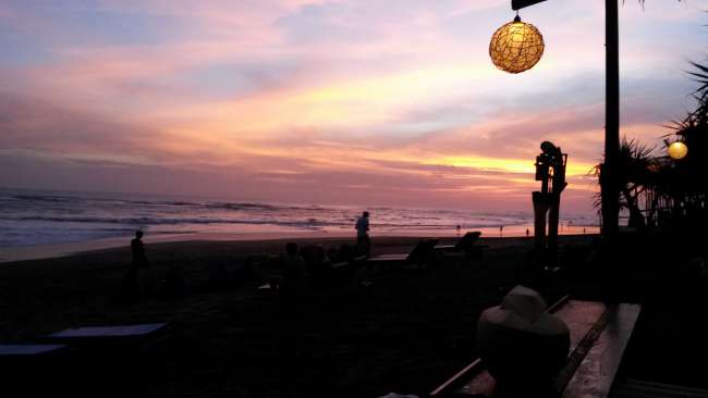 Sonnenuntergang am Berawa-Beach