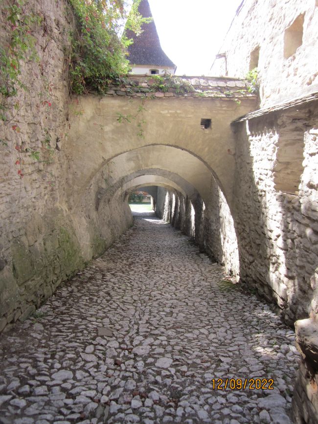 Passage between the walls