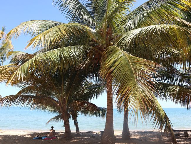 … and Belize also has beautiful beaches <3 (Day 181 of the world trip)