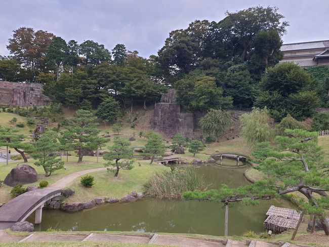 Gyokusen'inmaru Garden on the way to the castle