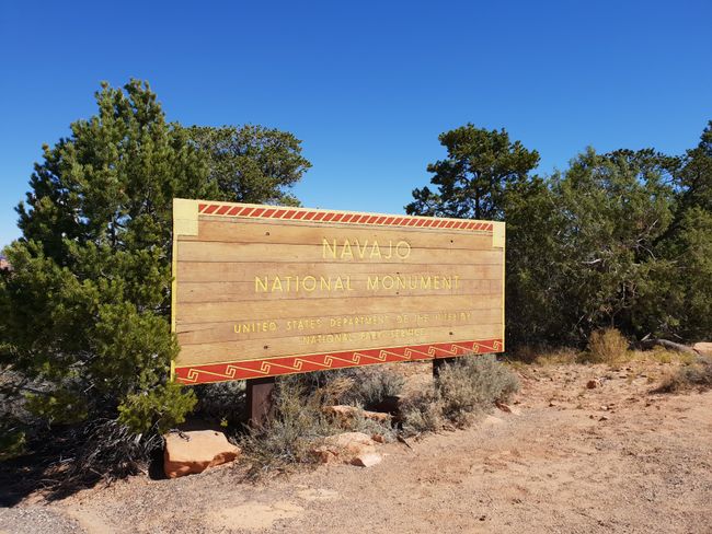 Navajo Indians တို့ကို သွားရောက်လည်ပတ်ခြင်း။