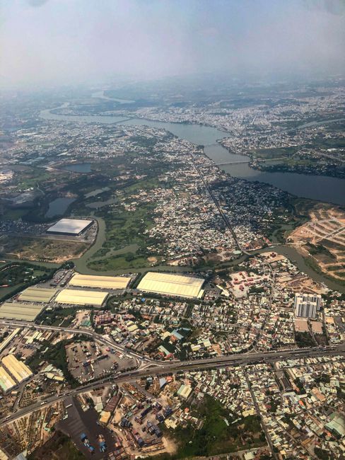 Tag 216 - From Buon Ma Thuot to Ho Chi Minh by plane