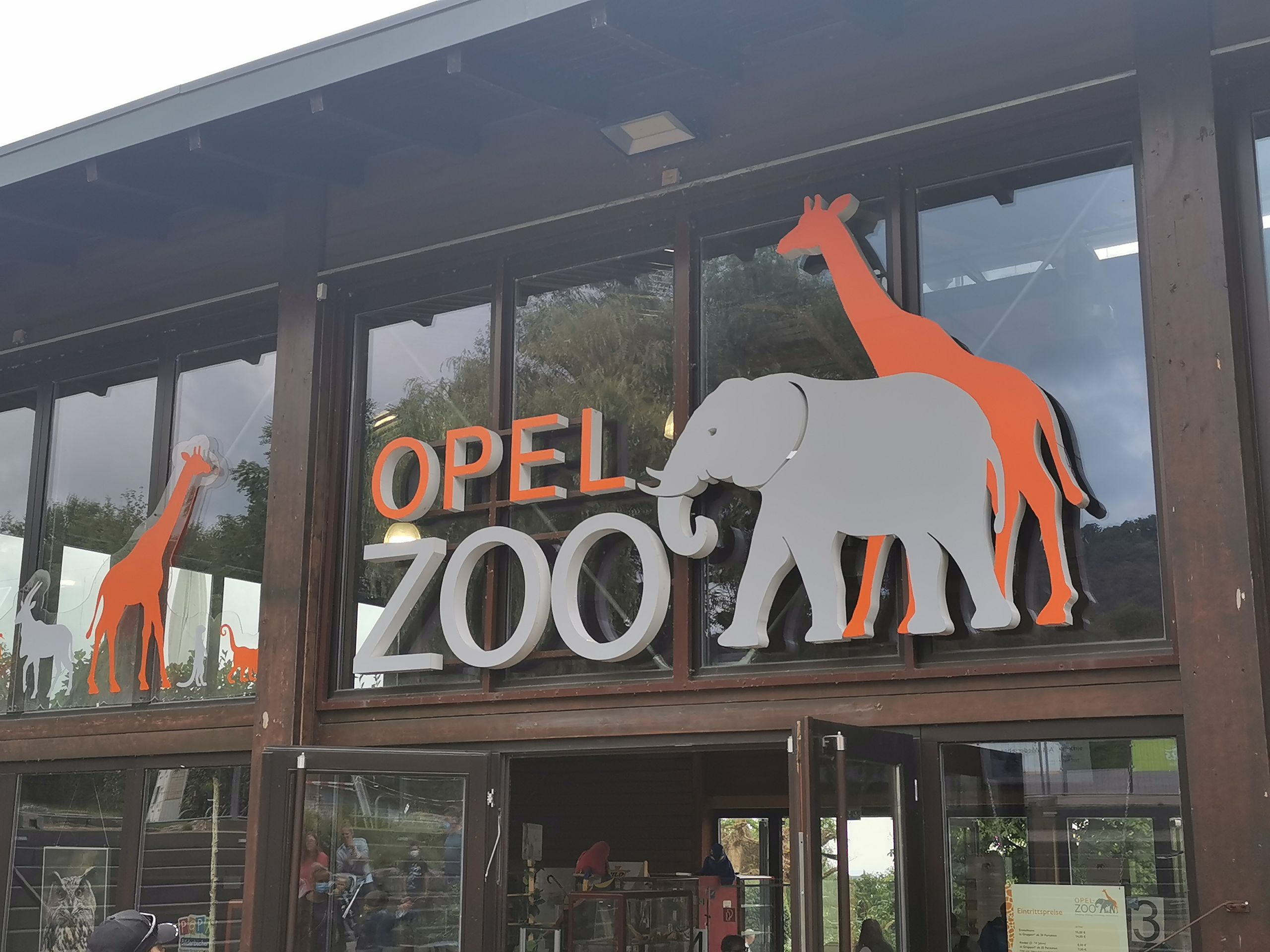 Wingang zum Opel-Zoo 