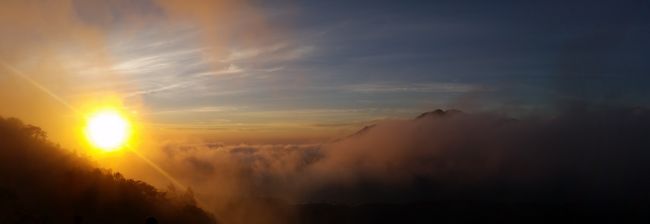 Sonnenaufgang auf dem Mount Batur (Vulkan)