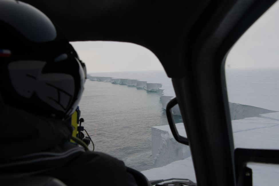 Antarctica - Ross Sea - Visit to Ross Ice Shelf