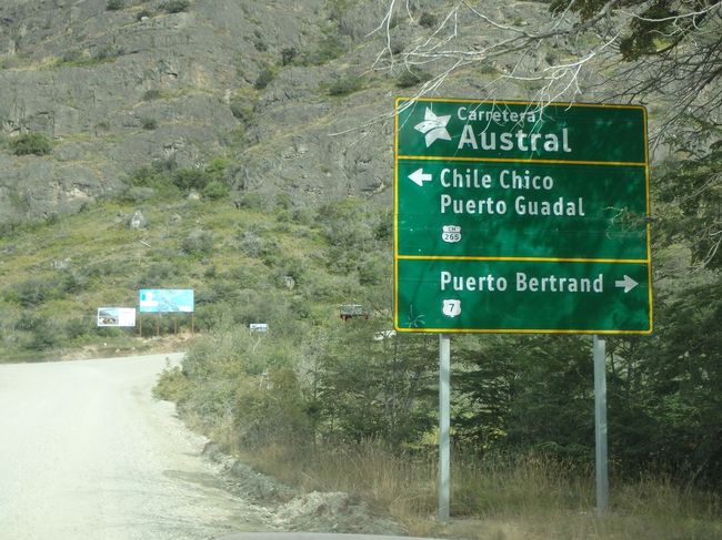 Hier verlassen wir die Carretera Austral Richtung Chile Chico und Argentinien / Here we leave the Carretera Austral heading to Chile Chico and Argentina