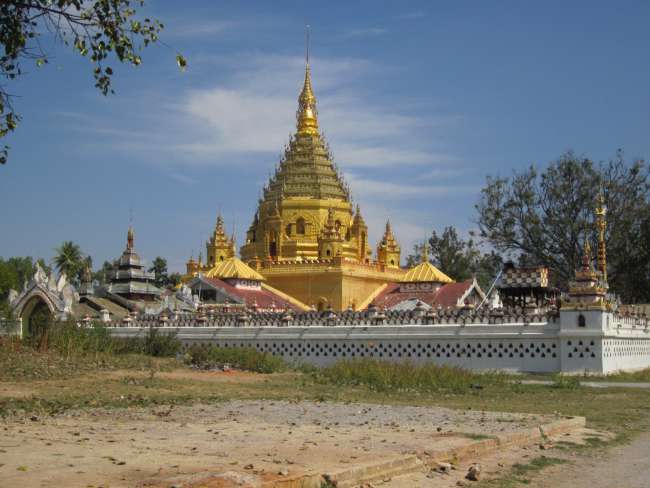 Pagoda in Nyaung Shwe