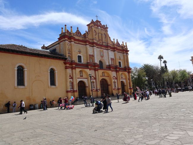 San Cristobal – ein farbenfroher Ort, der Spaß macht  :)  (Tag 158 der Weltreise)