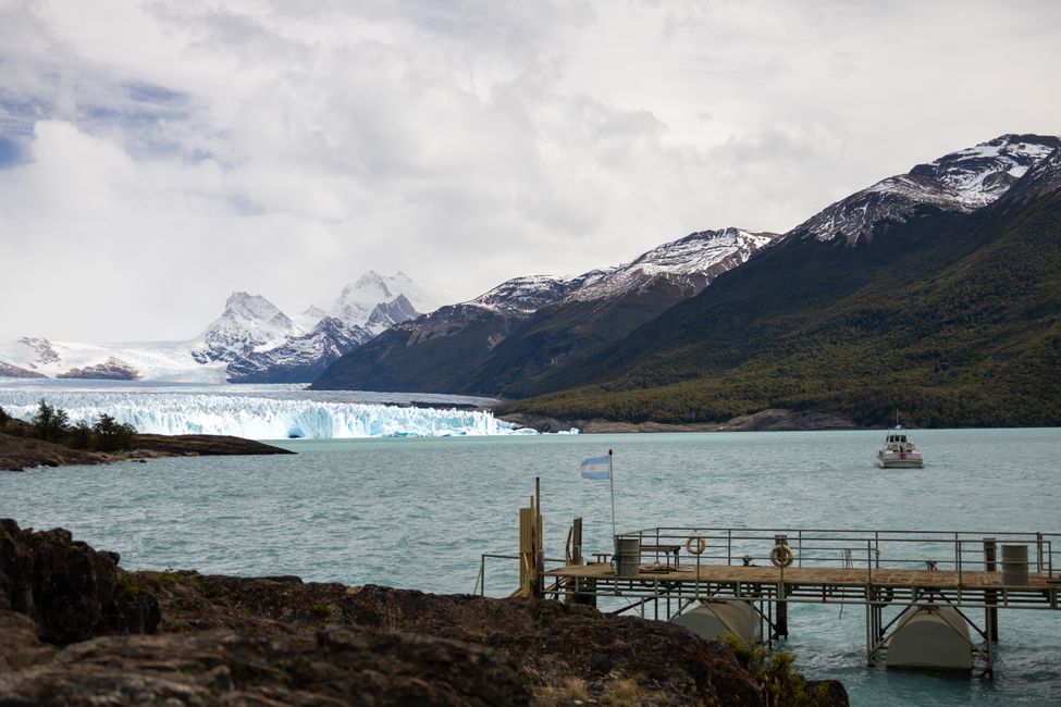 Boat dock in front of Perito Moreno Glacier in Los Glaciares National Park