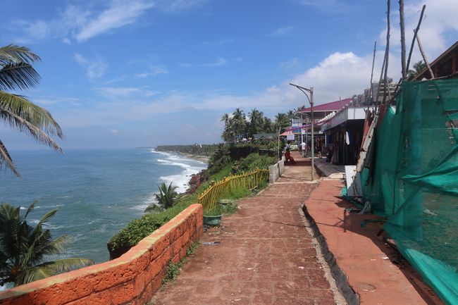 Welcome to Varkala Beach (Day 40 of our world trip)