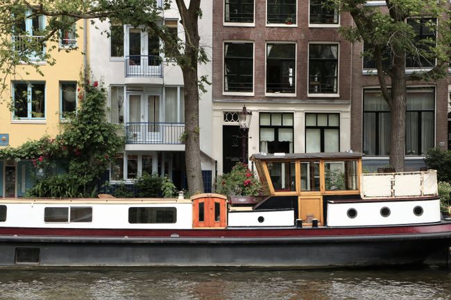 Pretty boats on the canals