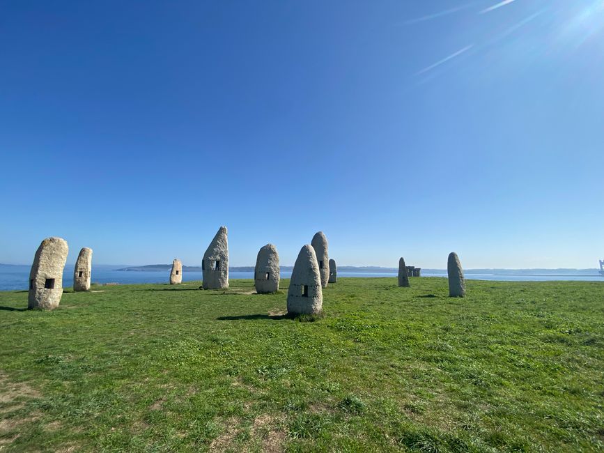 Menhirs for Peace
