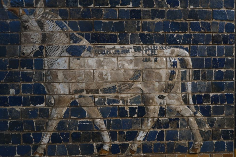 Tierskulptur vom Ischtar-Tor (Babylon) im archäologischen Museum 