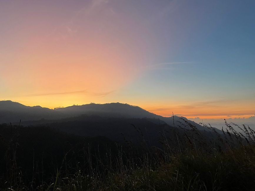Sonnenaufgang auf dem "Little Adams Peak"