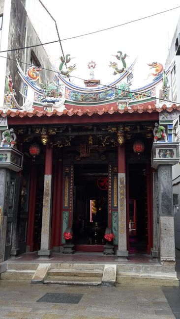 Tainan - oldest city, taiwanese capital of food and home of loads of temples