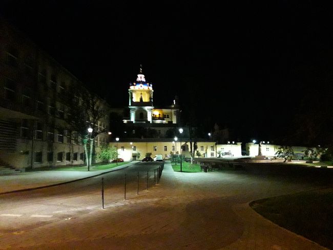 Saint George's Cathedral in Lviv at night