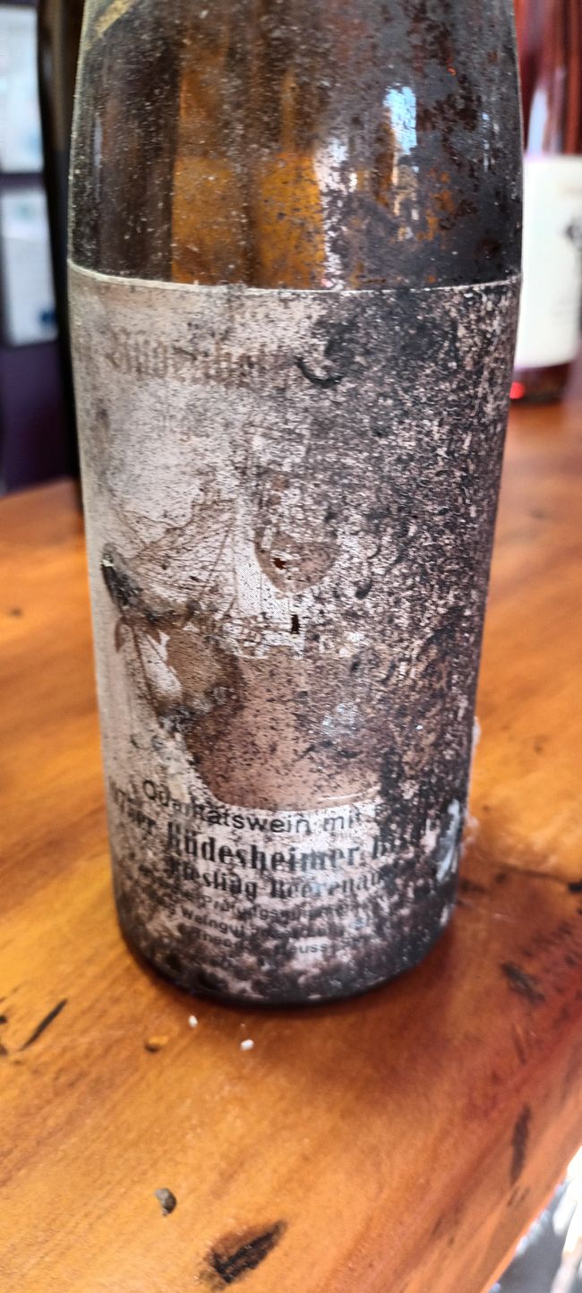Flasche von 1974 aus Rüdesheim 