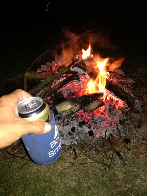 Bonfire and beer, does it get cozier?