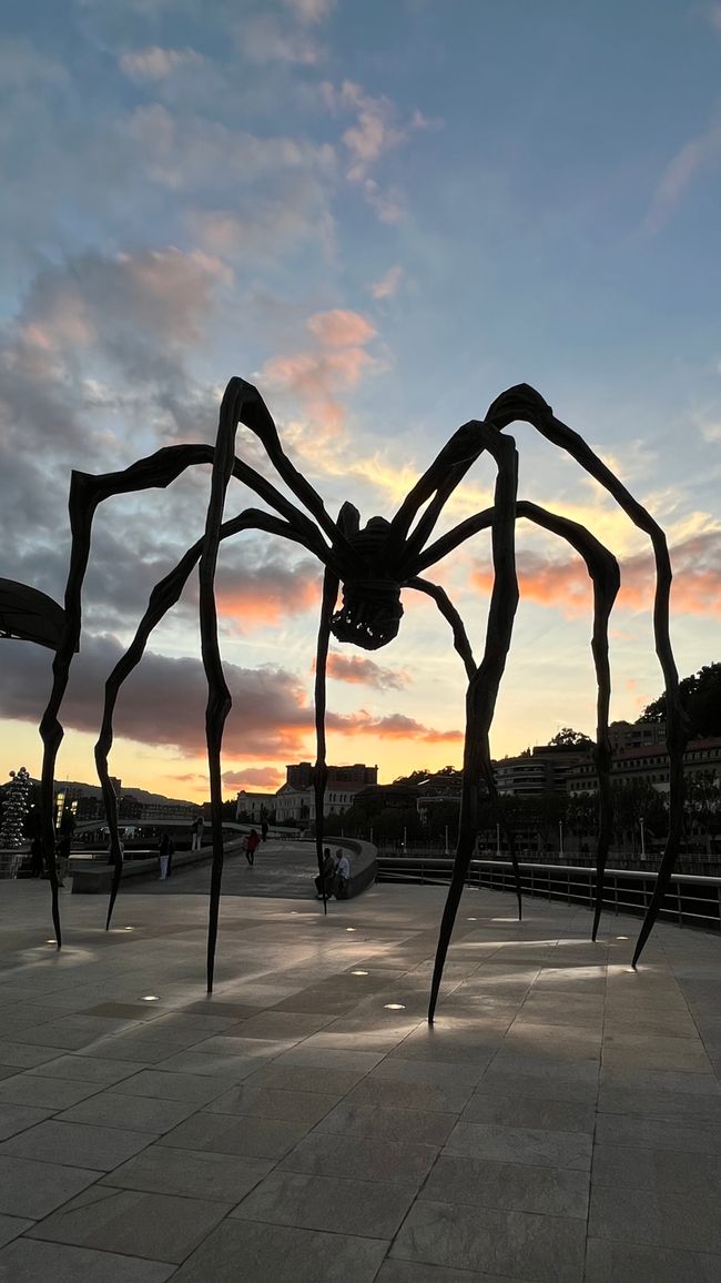 ... and spider sculpture Maman