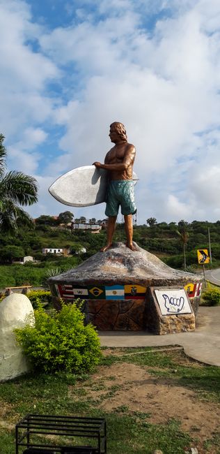 and of course we visited the surfer statue - can't miss that
