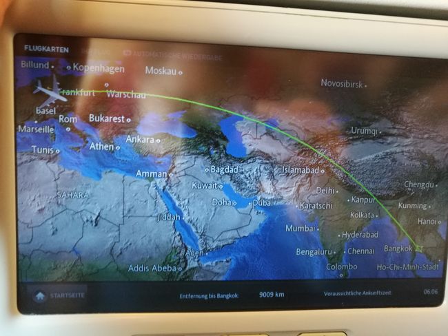 Flight route on the seat monitor.